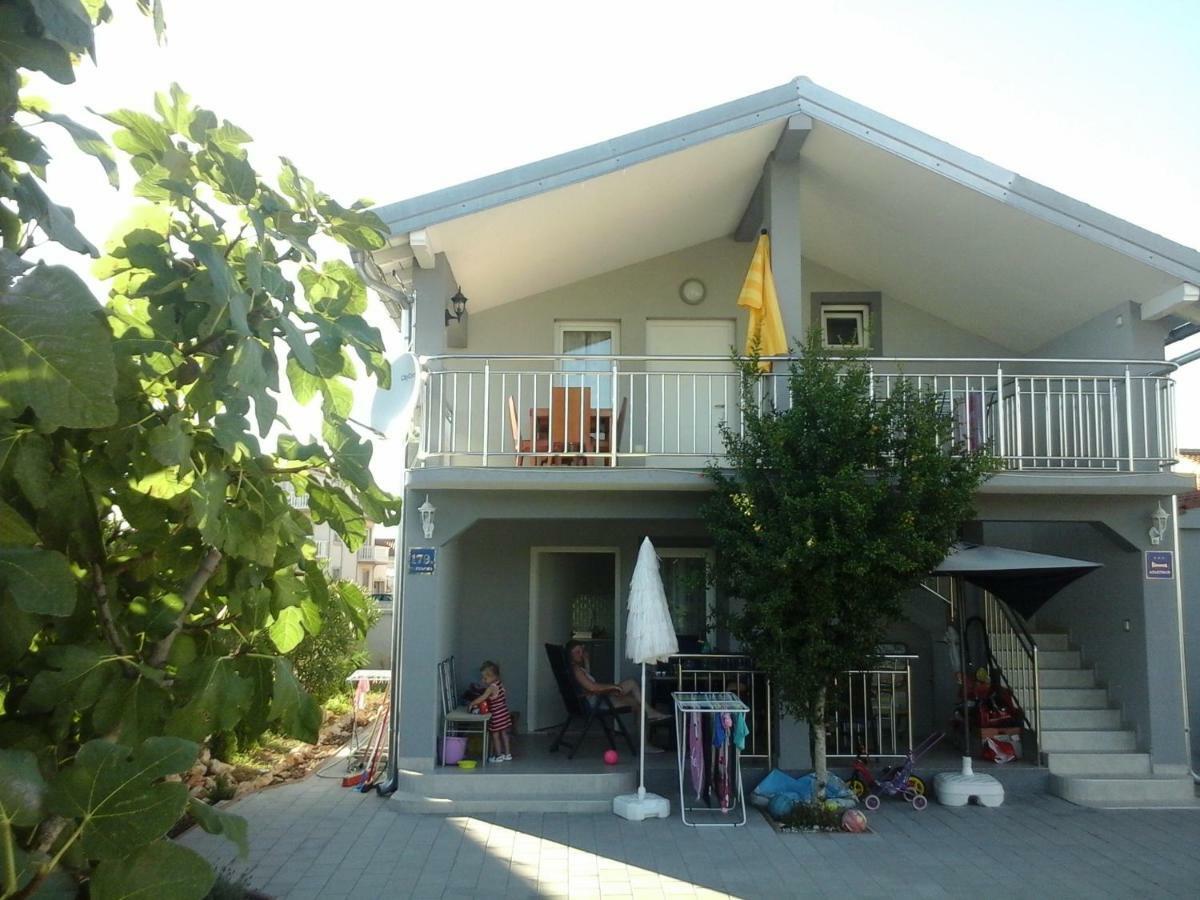 Haus Hanna Vodice Exterior foto